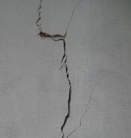 Water seepage due to crack in foundation